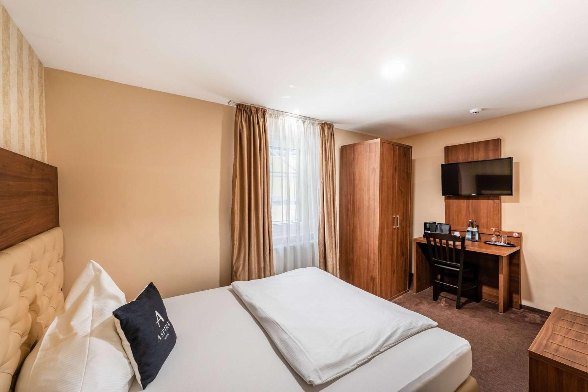 Stadthotel Reutlingen Eksteriør bilde