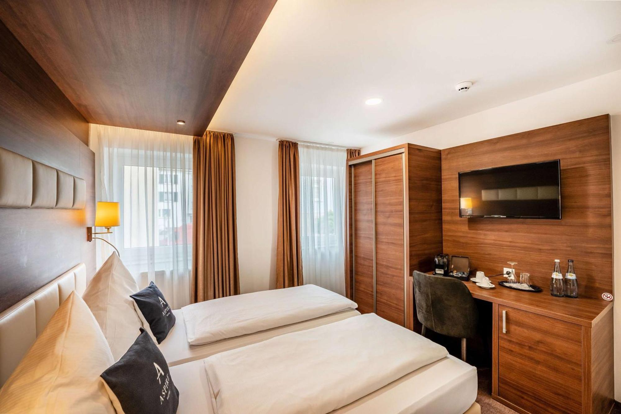 Stadthotel Reutlingen Eksteriør bilde