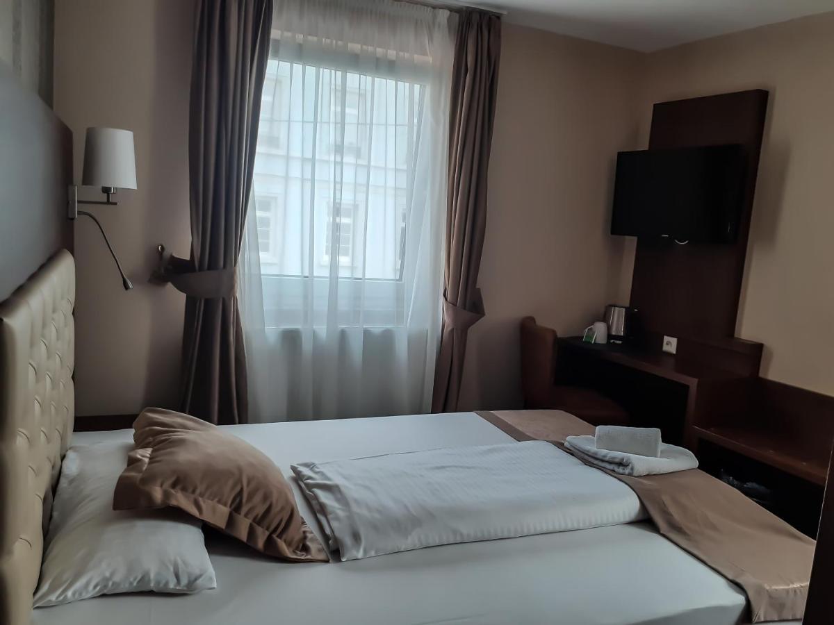 Stadthotel Reutlingen Eksteriør bilde